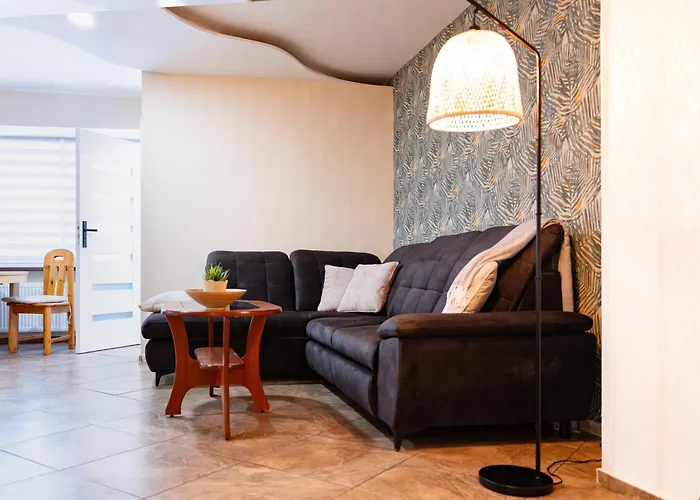 592 * Boguszów-Gorce